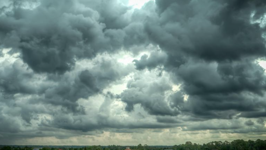 La estimulación de lluvias es una técnica utilizada para aumentar la cantidad de precipitación en áreas específicas mediante la manipulación de las condiciones atmosféricas